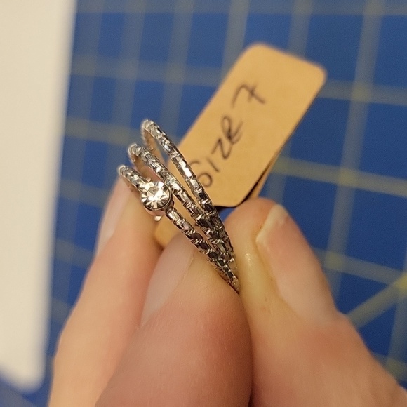 Silver Tone Rhinestone Ring Size 7 Lot of 3 Rings - Picture 2 of 3